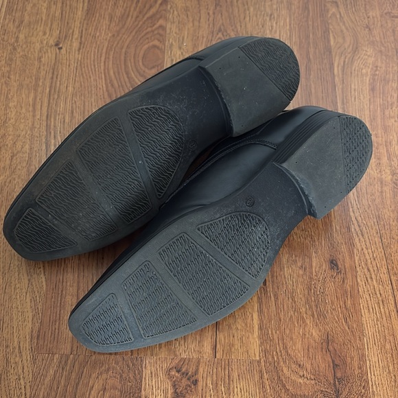 Madden Men’s dress shoes - Picture 2 of 4